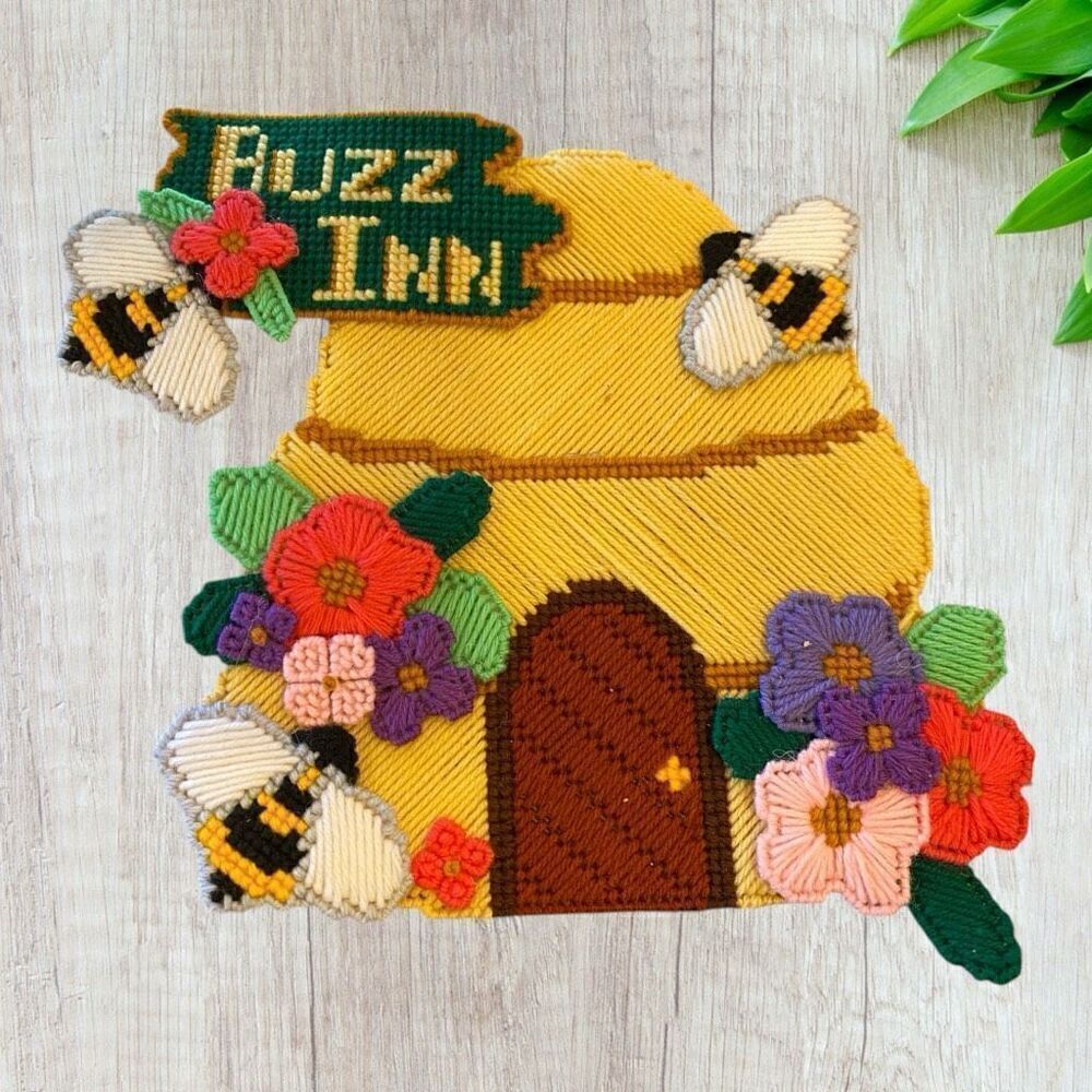 Vintage Plastic Canvas Spring Bee Hive Summer Door Hanging